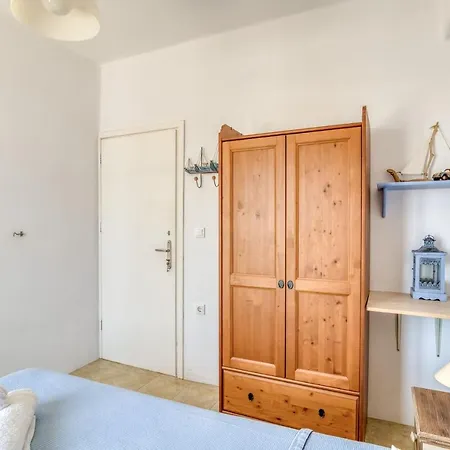 Amazing Seaview House In * Nausa